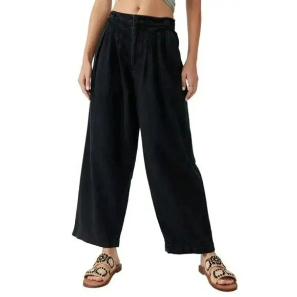Free People Beach Black Ribbed Cuff Hem Pull On Pants M - Picture 1 of 4